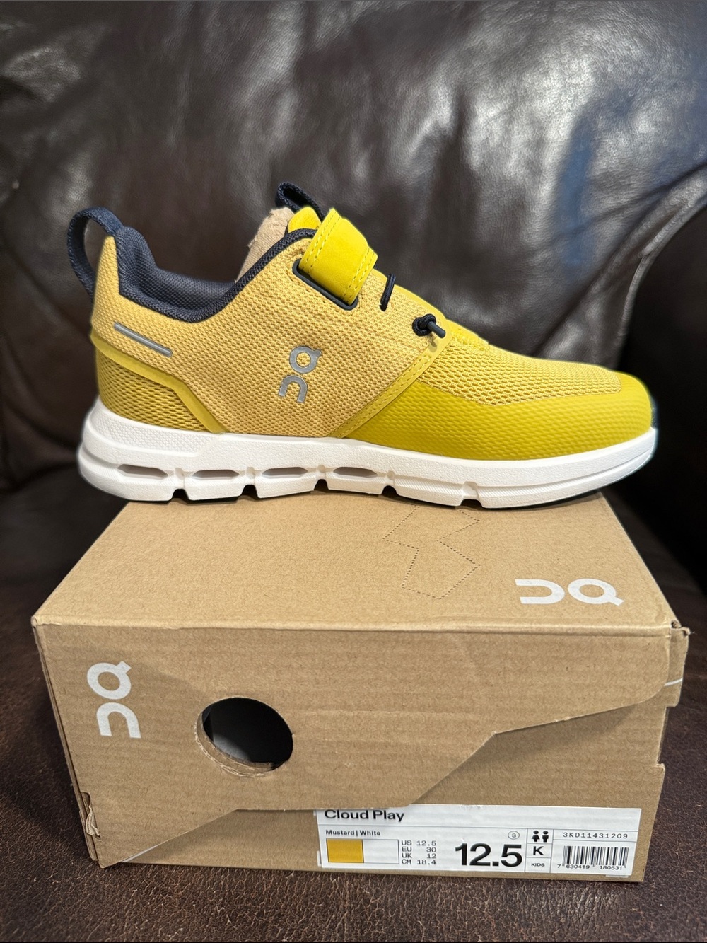 On Running Kids Cloud Play Sneaker - Yellow & Black
Brand New with box! - Picture 4 of 4